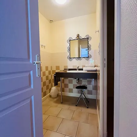 Casa De La Haye : Gite 8 Avrillé